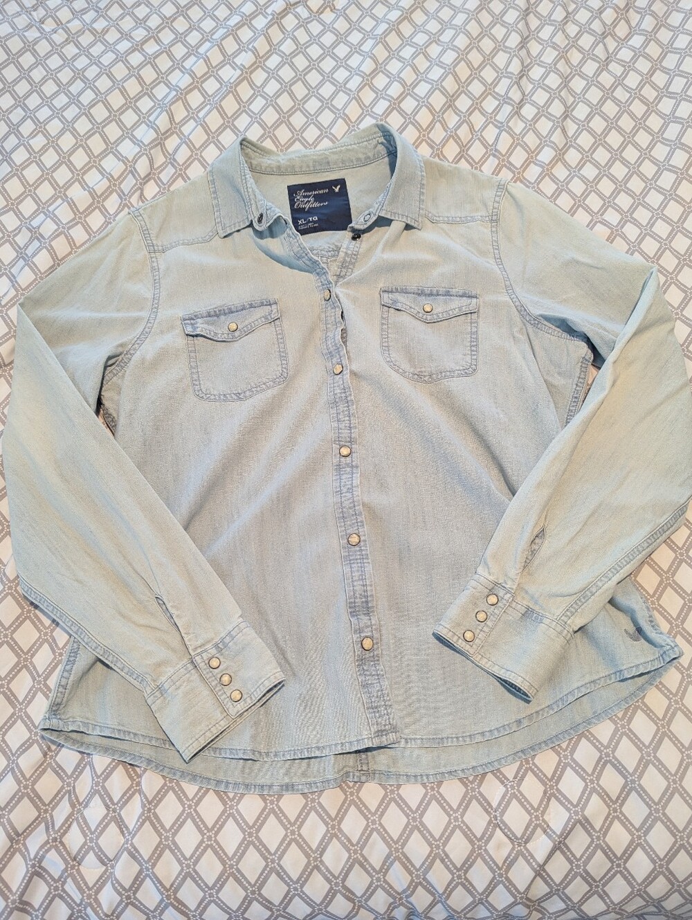 American Eagle Chambray Faded Button Down